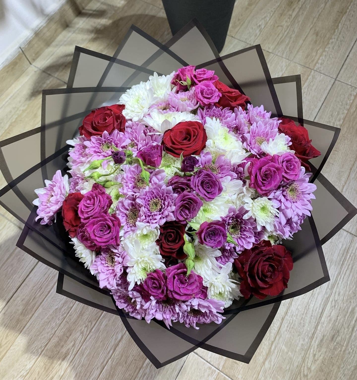 Enid White Serenity Rose Bouquet